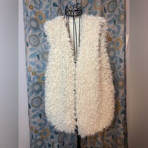 Fluffy White Faux Fur Vest reversible  super soft large/ one size fits most